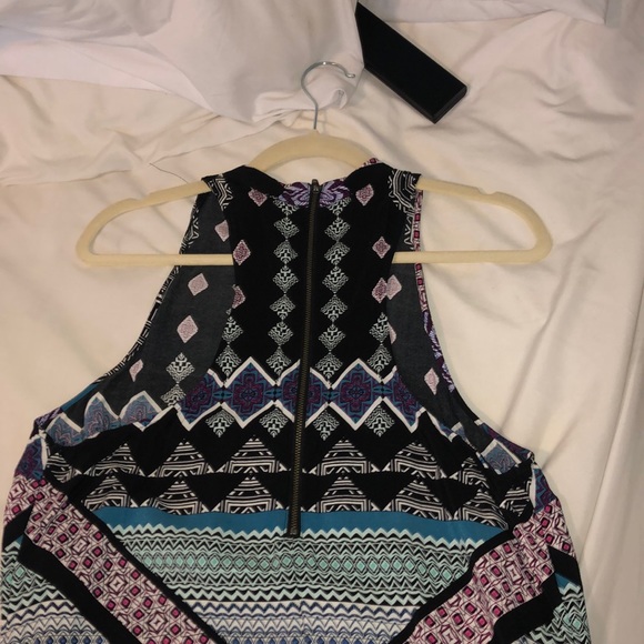 Express sleeveless mock neck Dress - Picture 5 of 7